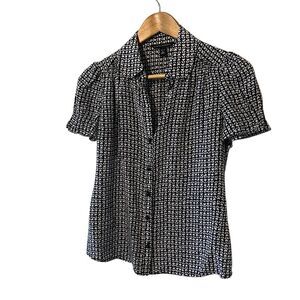 Banana Republic 100% Silk blouse work business casual v knock shirt sleeve blous